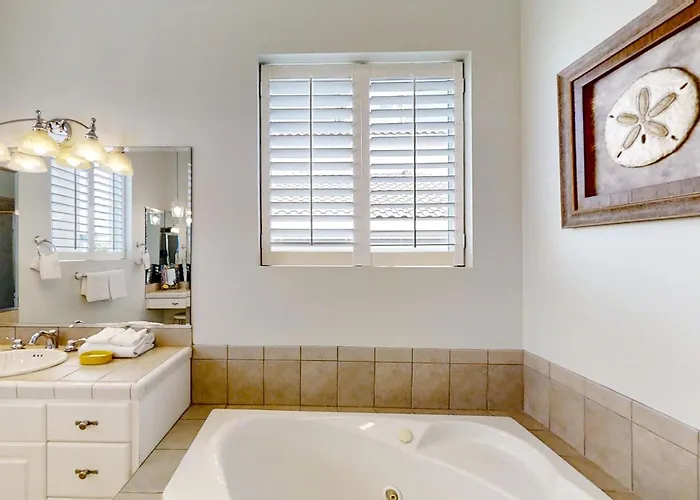 Beautiful Gulf-front With Sweeping Views From Balcony Shared Pool Wifi * Gulf Shores