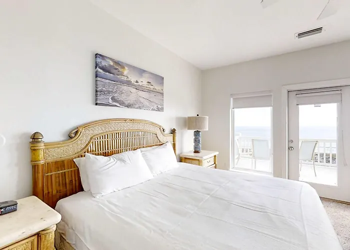 Beautiful Gulf-front With Sweeping Views From Balcony Shared Pool Wifi Holiday home