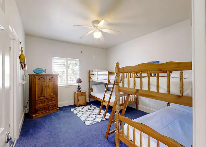 Beautiful Gulf-front With Sweeping Views From Balcony Shared Pool Wifi Holiday home Gulf Shores