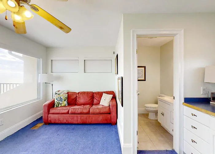 Holiday home Beautiful Gulf-front With Sweeping Views From Balcony Shared Pool Wifi Gulf Shores