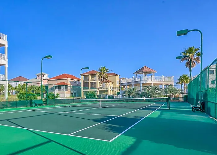 Holiday home Beautiful Gulf-front With Sweeping Views From Balcony Shared Pool Wifi