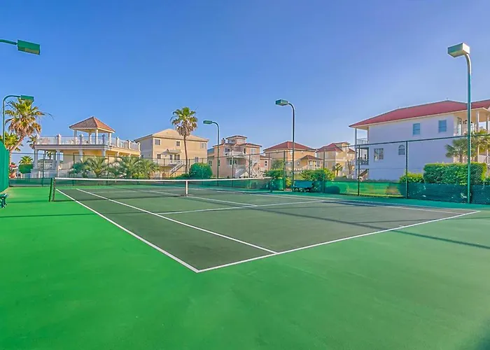 Beautiful Gulf-front With Sweeping Views From Balcony Shared Pool Wifi Holiday home *